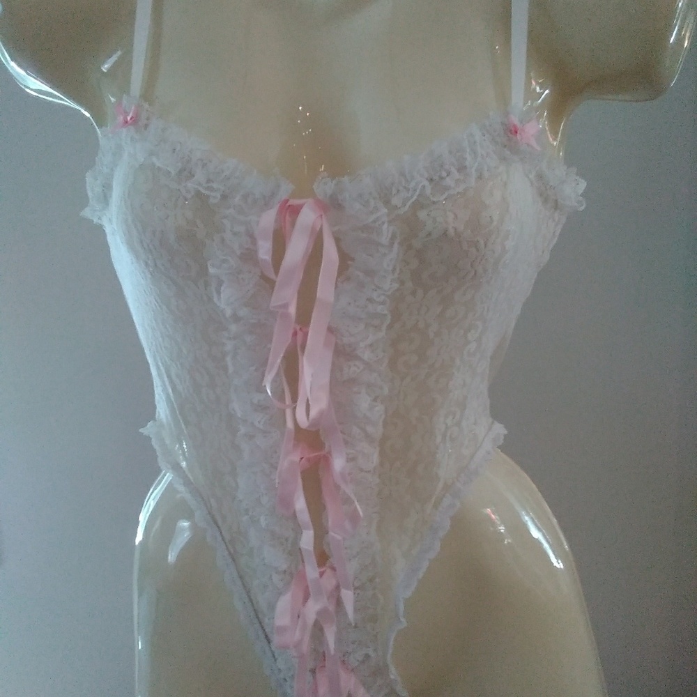 Sharron Leslie lace teddy NWOT